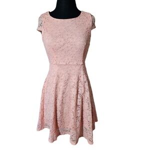 Chic happens Lace A Line Midi Dress Blush Pink sz M